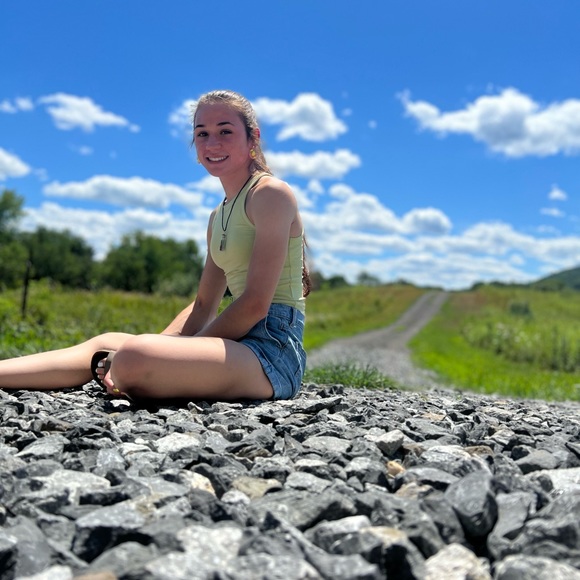 Meet the Posher - Picture 1 of 5